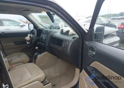 2014 Jeep Patriot Sport из США, поврежденный, VIN 1C4NJRBB0ED629649